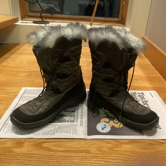 PAJAR rain/snow boots. Lace up front. Dark Brown. Fur trimmed S40 (9-9 1/2) - Picture 1 of 6